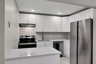 7000 NW 17th St, Plantation, FL 33313 - Photo 8