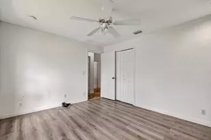 997 SW Eureka Ave, Port Saint Lucie, FL 34953 - Photo 6