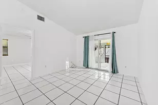 7902 Burlwood Ln, Lake Worth, FL 33467 - Photo 14