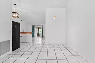 7902 Burlwood Ln, Lake Worth, FL 33467 - Photo 6