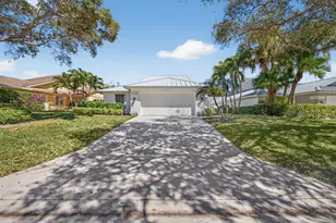 239 Ridge Rd, Jupiter, FL 33477 - Photo 2