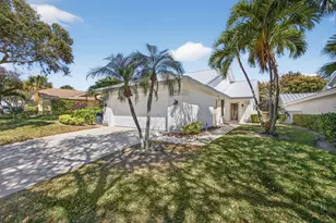239 Ridge Rd, Jupiter, FL 33477 - Photo 4