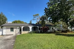 1301 SE Sandpiper Ln, Stuart, FL 34996 - Photo 52