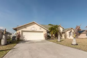 2417 SE Dogwood Ave, Port Saint Lucie, FL 34952 - Photo 40