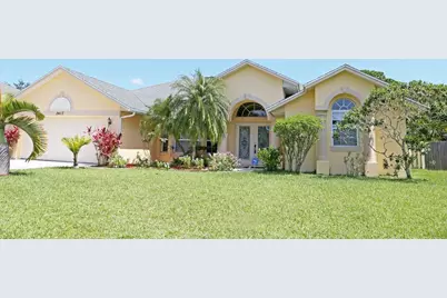 2417 SE Dogwood Avenue, Port Saint Lucie, FL 34952 - Photo 2