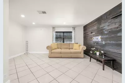 299 SW 7th Street #106, Boca Raton, FL 33432 - Photo 6