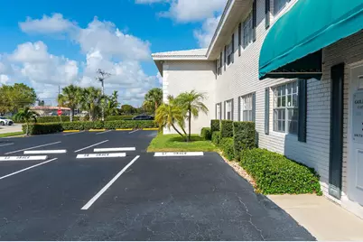 299 SW 7th Street #106, Boca Raton, FL 33432 - Photo 2