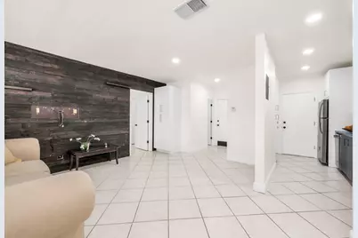 299 SW 7th Street #106, Boca Raton, FL 33432 - Photo 12