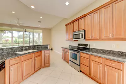 8908 Champions Way, Port Saint Lucie, FL 34986 - Photo 10