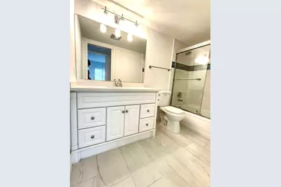 2003 Lincoln A, Boca Raton, FL 33434 - Photo 32