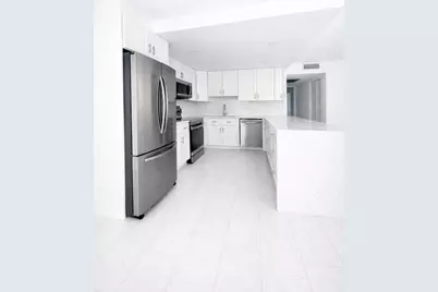 2003 Lincoln A, Boca Raton, FL 33434 - Photo 8