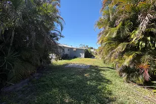 5969 Pine Ct, West Palm Beach, FL 33415 - Photo 14