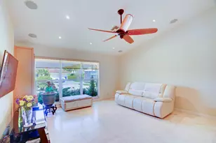 1191 Emerald Ln, Singer Island, FL 33404 - Photo 4