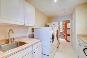 1191 Emerald Ln, West Palm Beach, FL 33404 - Photo 34