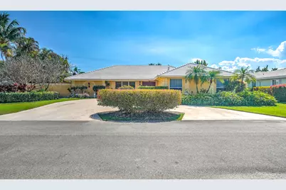 1191 Emerald Drive, Singer Island, FL 33404 - Photo 2