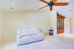 1191 Emerald Ln, Singer Island, FL 33404 - Photo 10