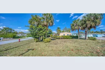 3578 Coconut Road, Palm Springs, FL 33461 - Photo 16