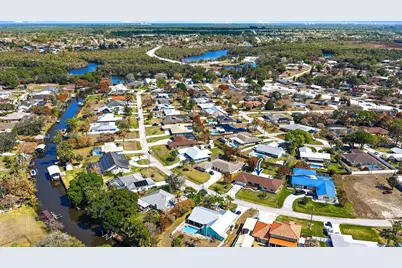 122 N Naranja Avenue, Port Saint Lucie, FL 34983 - Photo 22