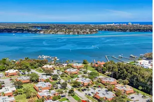 825 Center St, Jupiter, FL 33458 - Photo 4