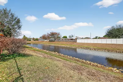 2477 SW Chestnut Lane, Port Saint Lucie, FL 34953 - Photo 36