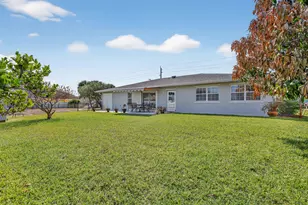 2477 SW Chestnut Ln, Port Saint Lucie, FL 34953 - Photo 32