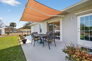 2477 SW Chestnut Ln, Port Saint Lucie, FL 34953 - Photo 30