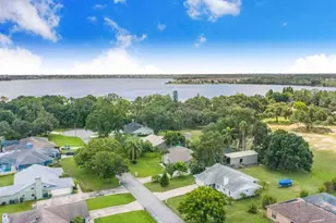 910 Liberty Ln, Auburndale, FL 33823 - Photo 12