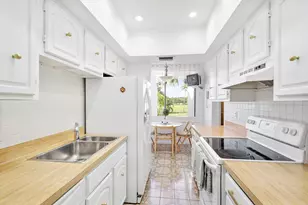 3706 Bridgewood Dr, Boca Raton, FL 33434 - Photo 14