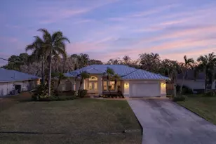 737 SW Dalton Cir, Port Saint Lucie, FL 34953 - Photo 2