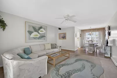 1 Golfs Edge F, West Palm Beach, FL 33417 - Photo 10