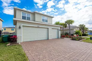 1700 NW Vivanco St, Port Saint Lucie, FL 34986 - Photo 4