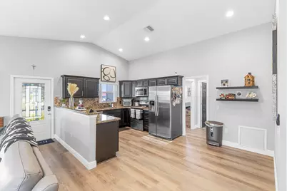 7937 Ridgewood Drive, Lake Worth, FL 33467 - Photo 8