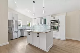 530 NE 3rd Ave, Delray Beach, FL 33444 - Photo 12