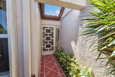 6045 Waldwick Circle, Delray Beach, FL 33484 - Photo 6