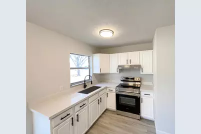 2079 SW Kimberly Avenue, Port Saint Lucie, FL 34953 - Photo 2