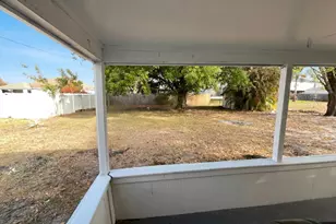 2079 SW Kimberly Ave, Port Saint Lucie, FL 34953 - Photo 12