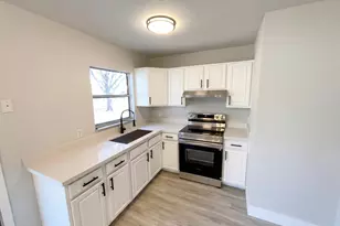 2079 SW Kimberly Ave, Port Saint Lucie, FL 34953 - Photo 10