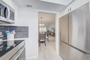 2693 Emory Dr E, West Palm Beach, FL 33415 - Photo 8