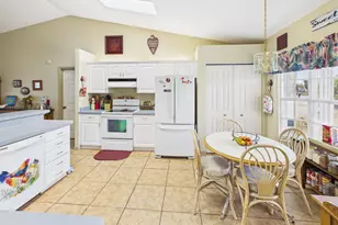 8525 SW 9th St, Okeechobee, FL 34974 - Photo 10