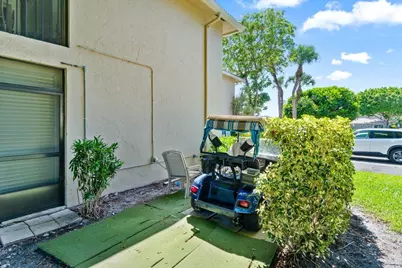 4 Stratford Drive E #B, Boynton Beach, FL 33436 - Photo 18