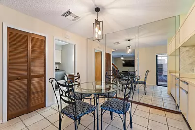 402 SE Castle Court, Port Saint Lucie, FL 34952 - Photo 14