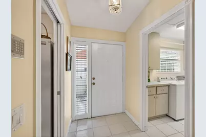 8323 Old Forest Road, Palm Beach Gardens, FL 33410 - Photo 6