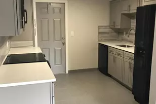 142 SW 8th Ave, Delray Beach, FL 33444 - Photo 4