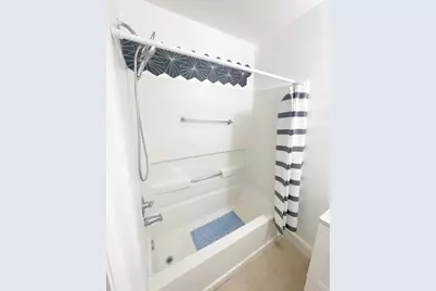 815 W Boynton Beach Boulevard #4-102, Boynton Beach, FL 33426 - Photo 10