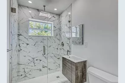 855 Date Palm Drive, Lake Park, FL 33403 - Photo 2