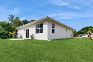 8516 102nd Ct, Vero Beach, FL 32967 - Photo 4