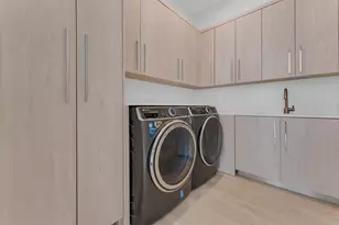 239 NE 11th St, Delray Beach, FL 33444 - Photo 24