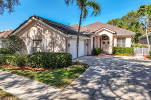 118 E Hampton Way, Jupiter, FL 33458 - Photo 1