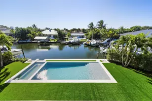 2442 Bay Cir, Palm Beach Gardens, FL 33410 - Photo 44