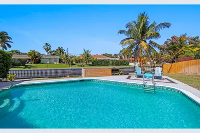 6797 Bayshore Drive, Lake Worth, FL 33462 - Photo 20